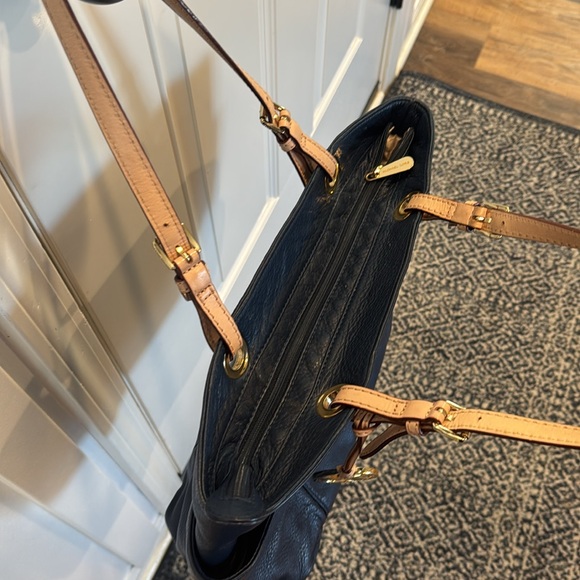 Michael Kors Small Tote Bag navy blue with tan straps - Picture 6 of 13